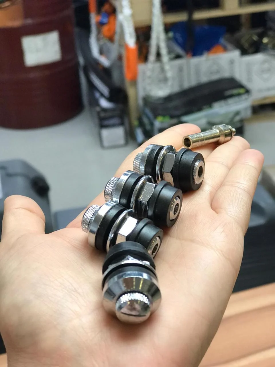 Lastik Tamir Hizmeti  - HIZIR OTO KADIKÖY’den resmi